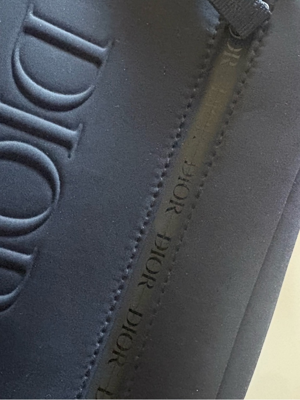 Dior Men’s Black Embossed Logo Travel Pouch - Picture 2 of 8